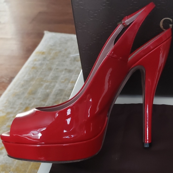 Shoes - Picture 2 of 3